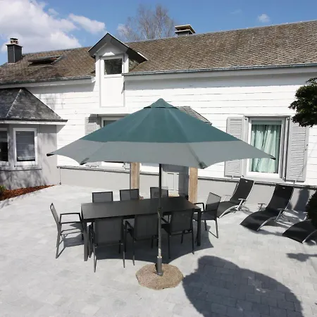 Holiday home Very Located On A Large Secured Park *